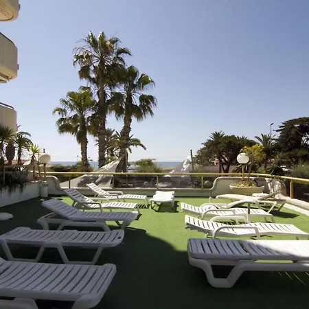 Pool & Sea Terrace Luxury, Comfort, Unbeatable Location