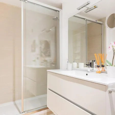 Pool & Sea Terrace Luxury, Comfort, Unbeatable Location