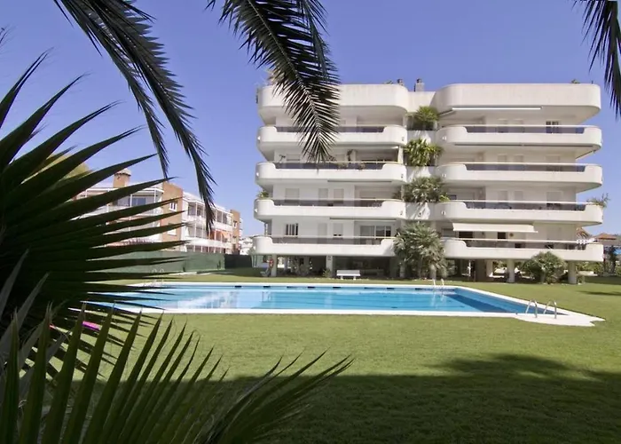 Pool & Sea Terrace Luxury, Comfort, Unbeatable Location