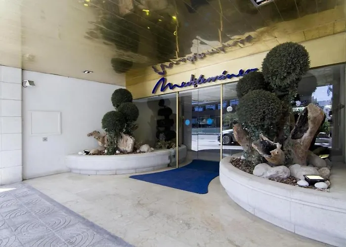 Pool & Sea Terrace Luxury, Comfort, Unbeatable Location