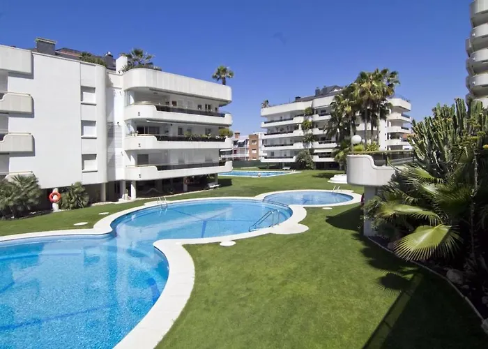 Pool & Sea Terrace Luxury, Comfort, Unbeatable Location